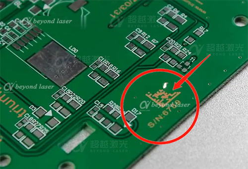 PCBά뼤